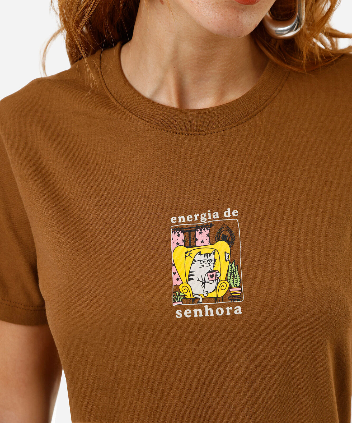 camiseta feminina energia de senhora marrom