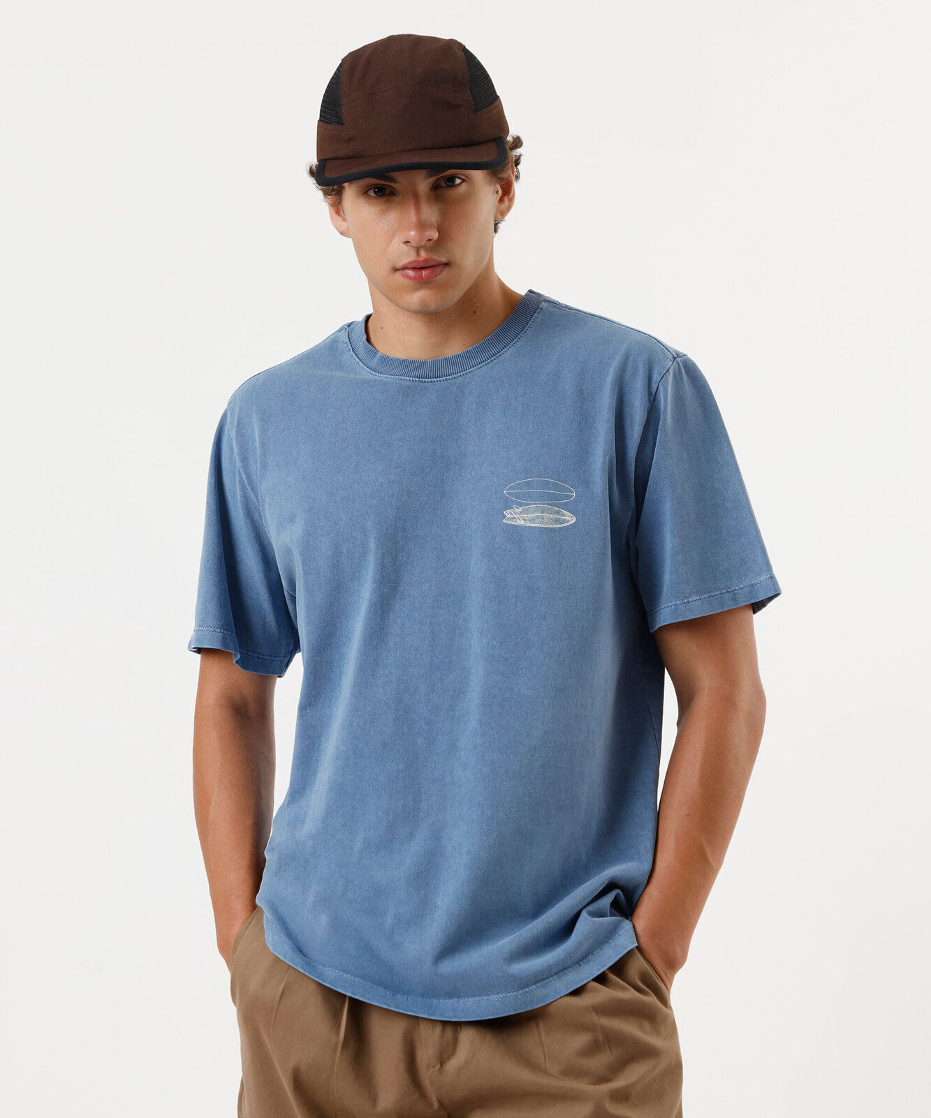 camiseta masculina de algodão estampada estonada azul