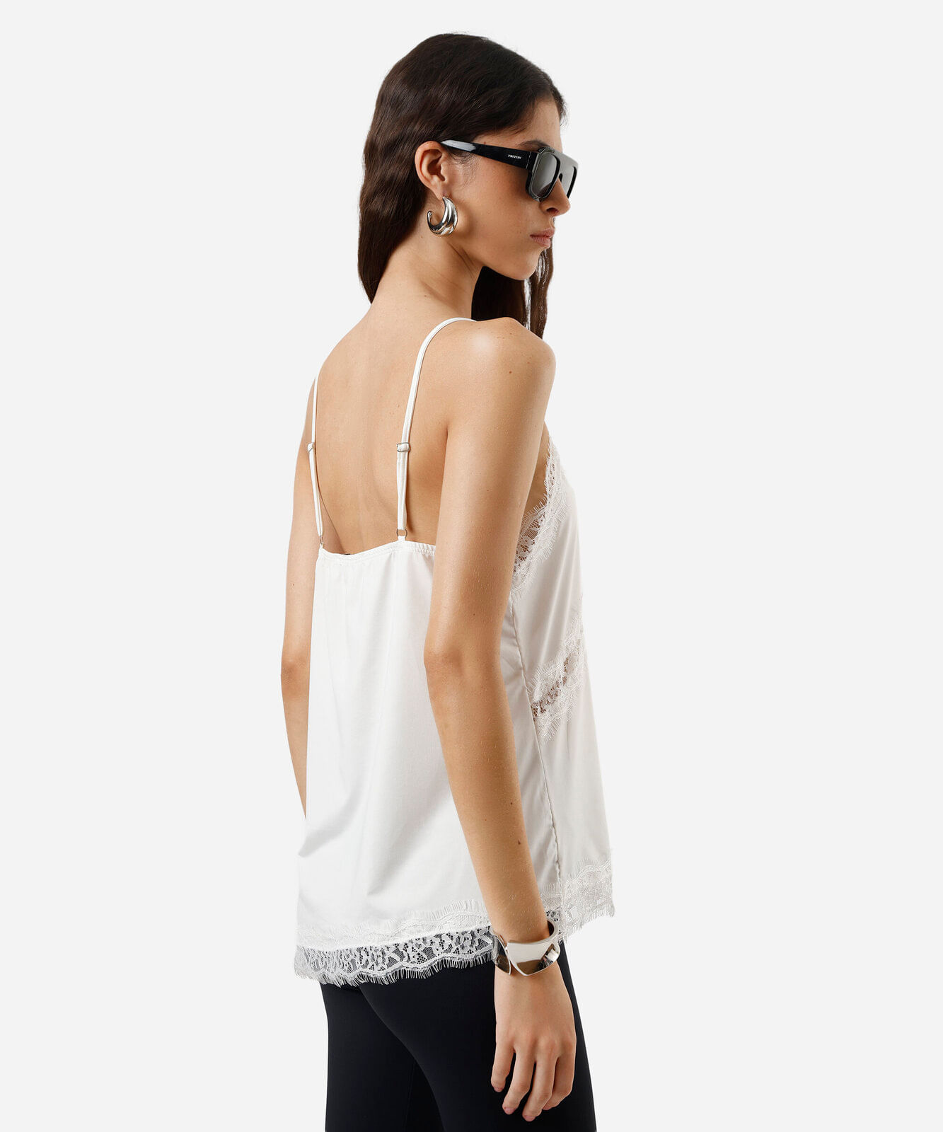 blusa assimétrica feminina com renda off white