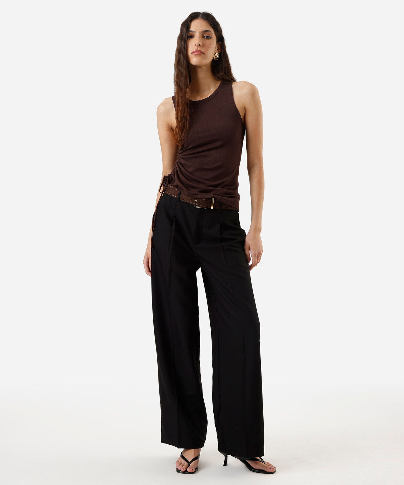 regata feminina com viscose franzida marrom