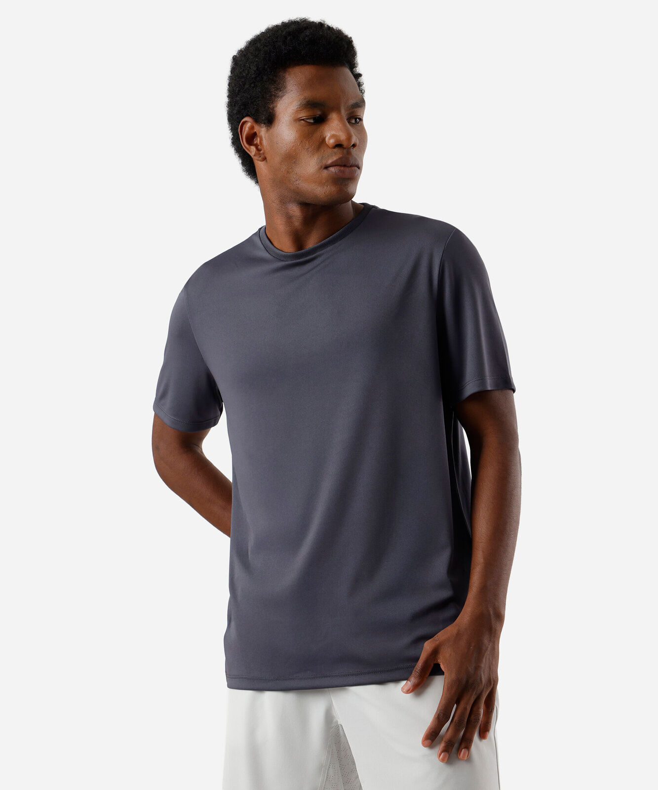 camiseta esportiva masculina cinza