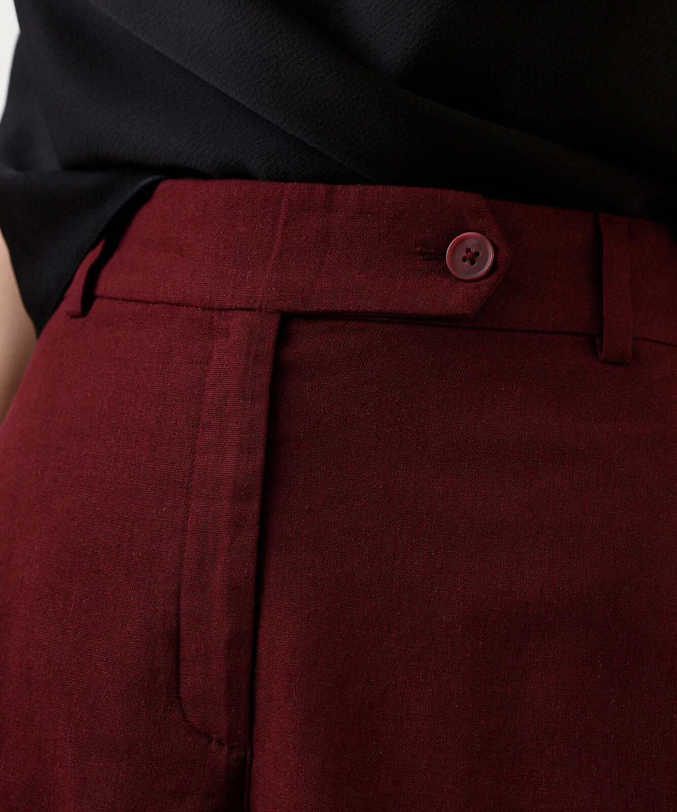 bermuda de alfaiataria feminina com linho vinho