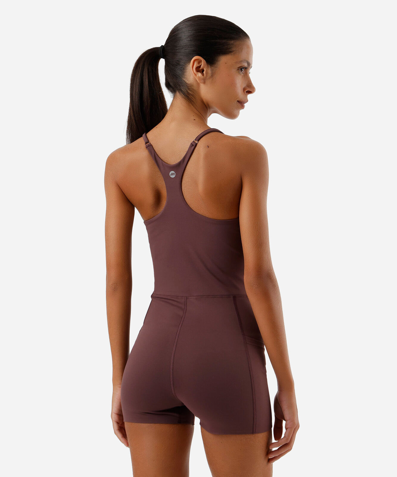 macaquinho feminino esportivo com bolsos vermelho