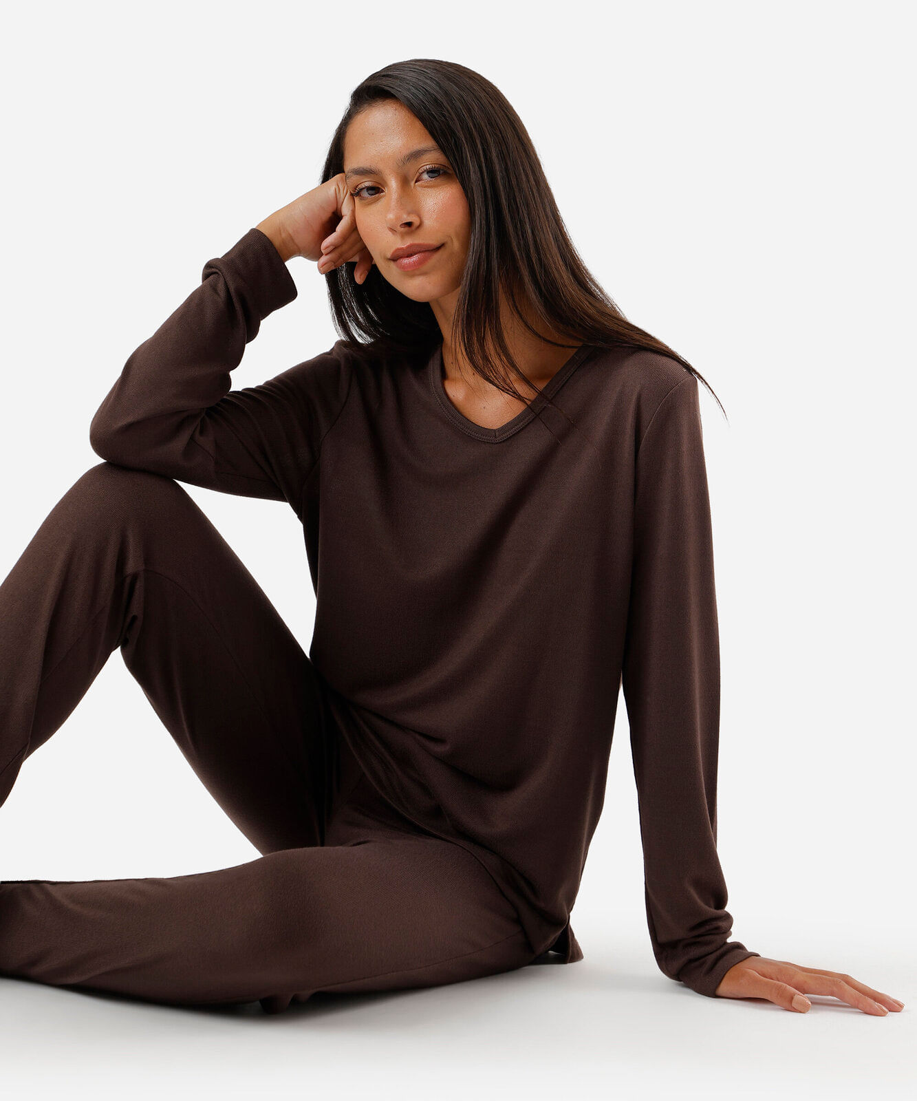 pijama de tricot manga longa marrom