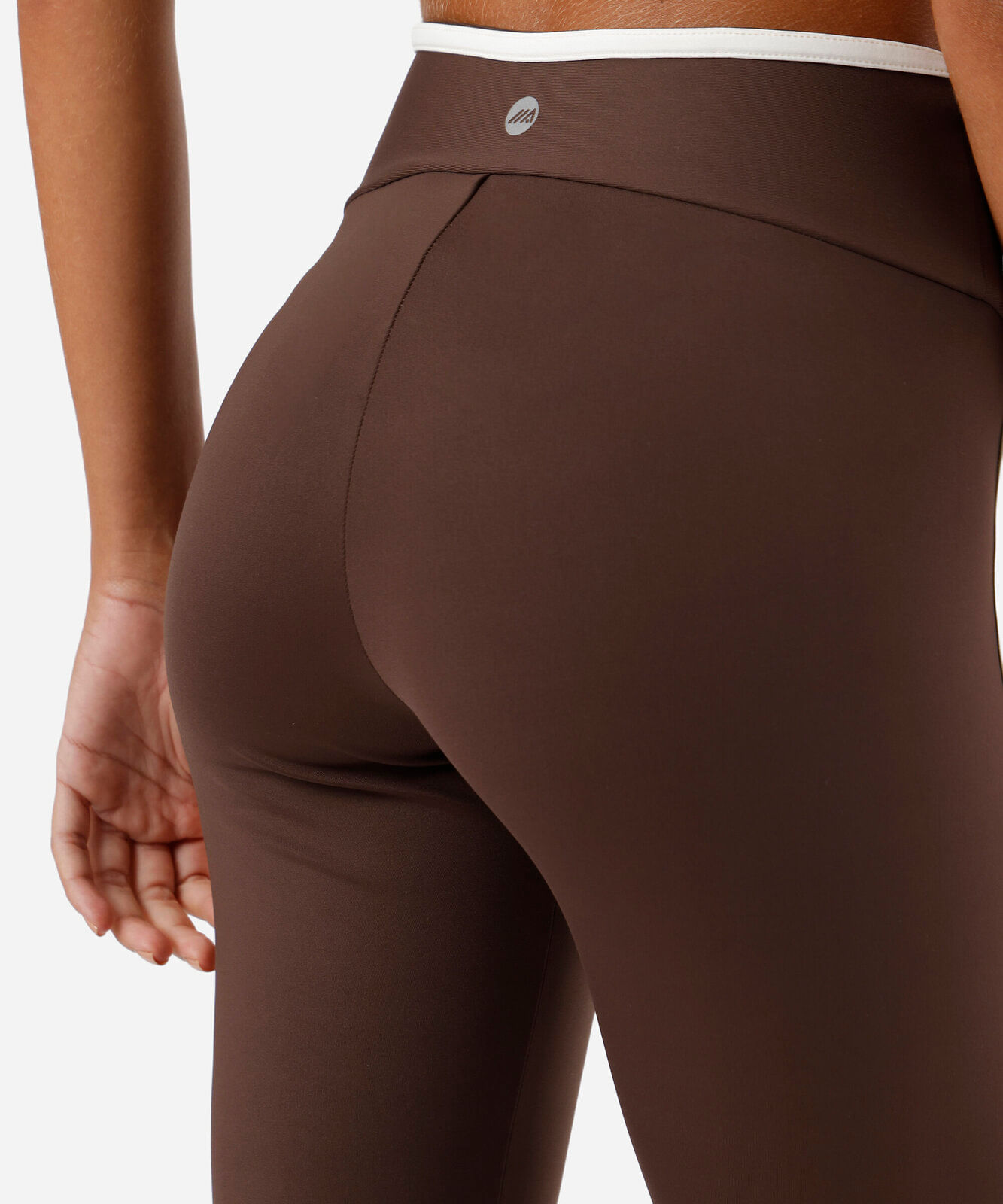 calça legging feminina esportiva com viés marrom