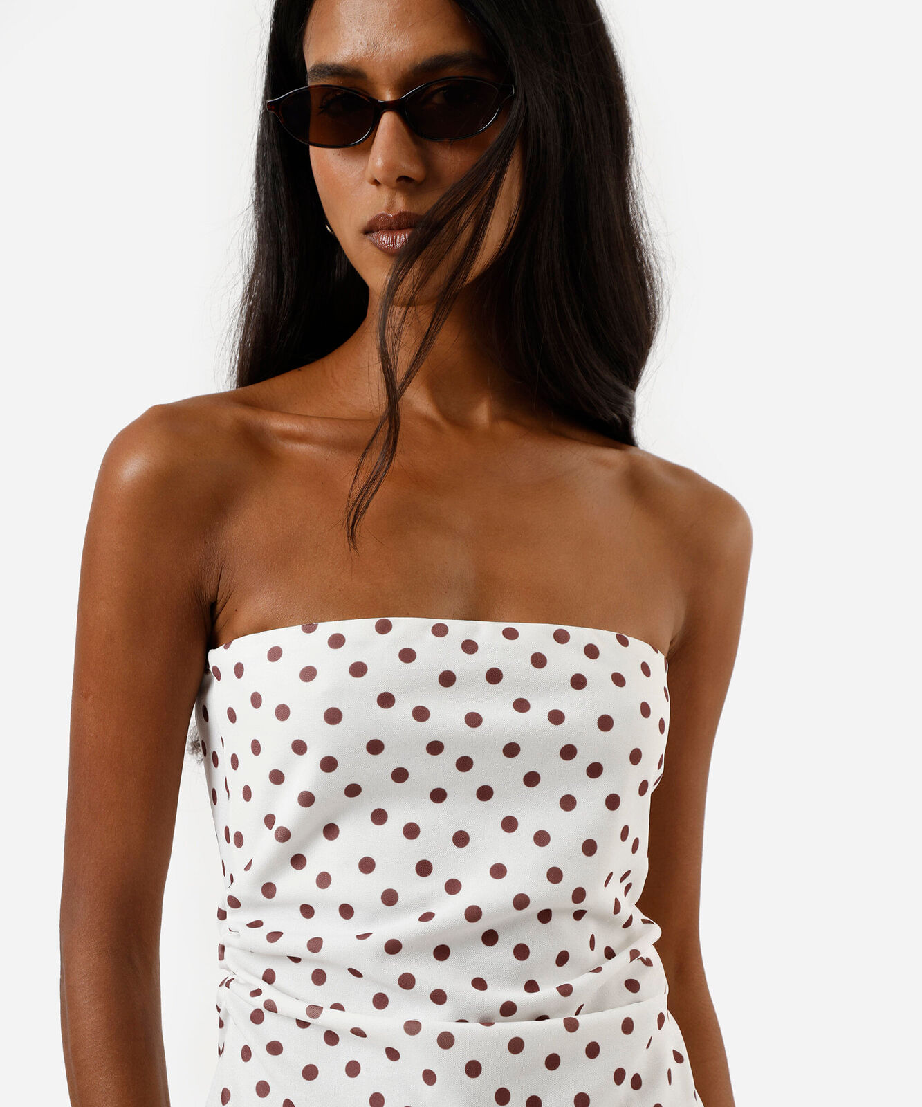 blusa sem alça feminina poá franzido off white