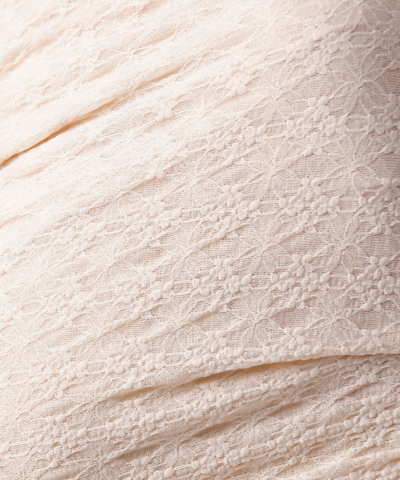 blusa ombro único feminina de renda franzida floral mindset off white