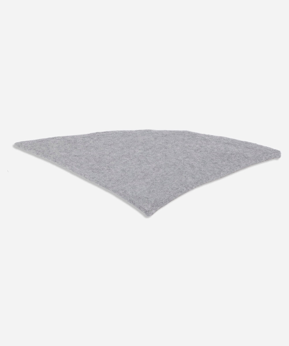 cachecol triangular de tricot mindset cinza