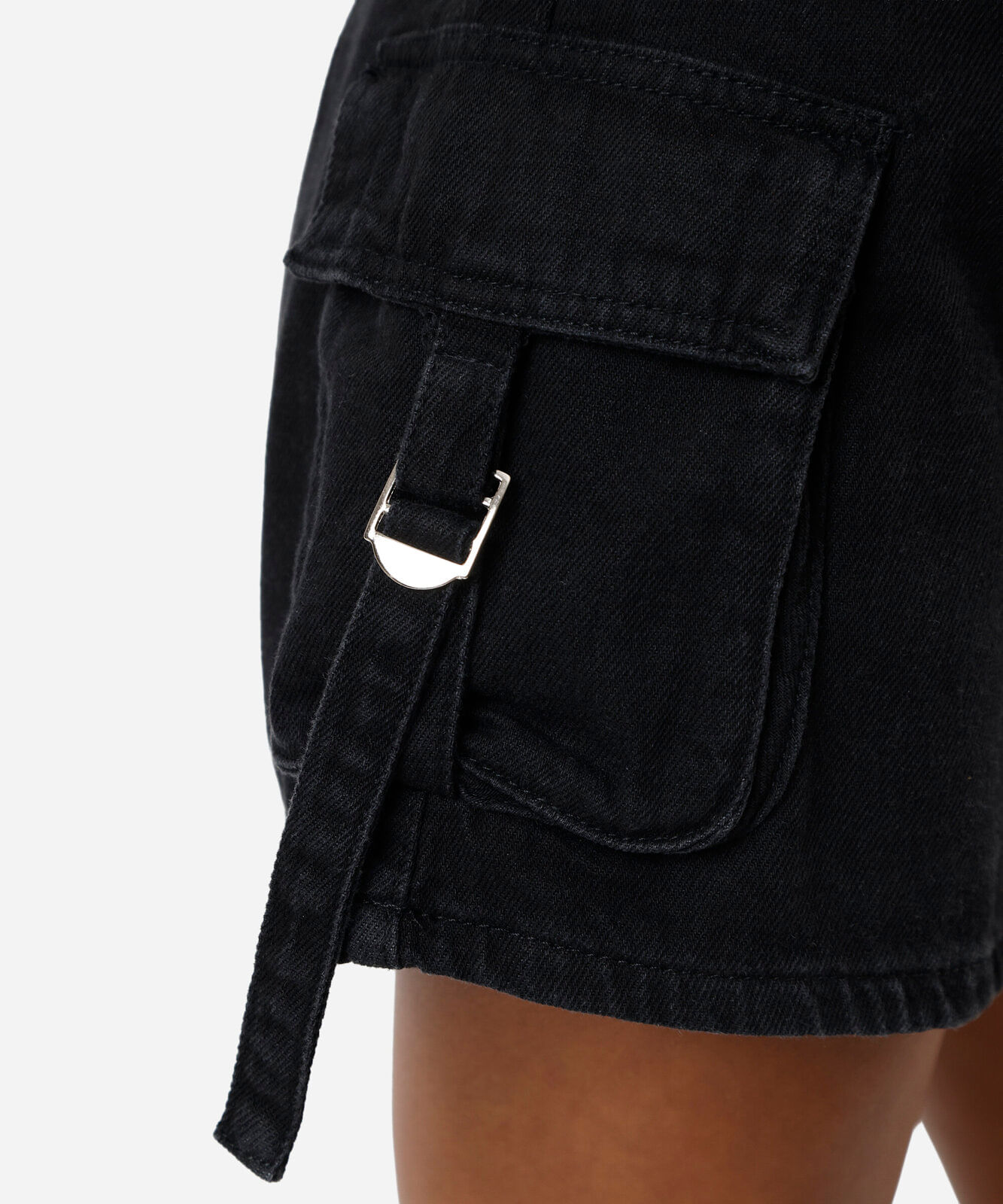 minissaia cargo feminina jeans cintura média preta