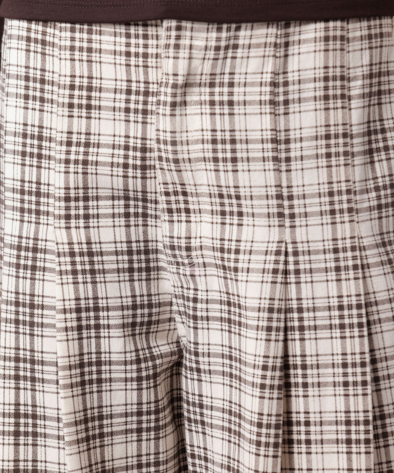 calça feminina de sarja com pregas xadrez mindset colorida