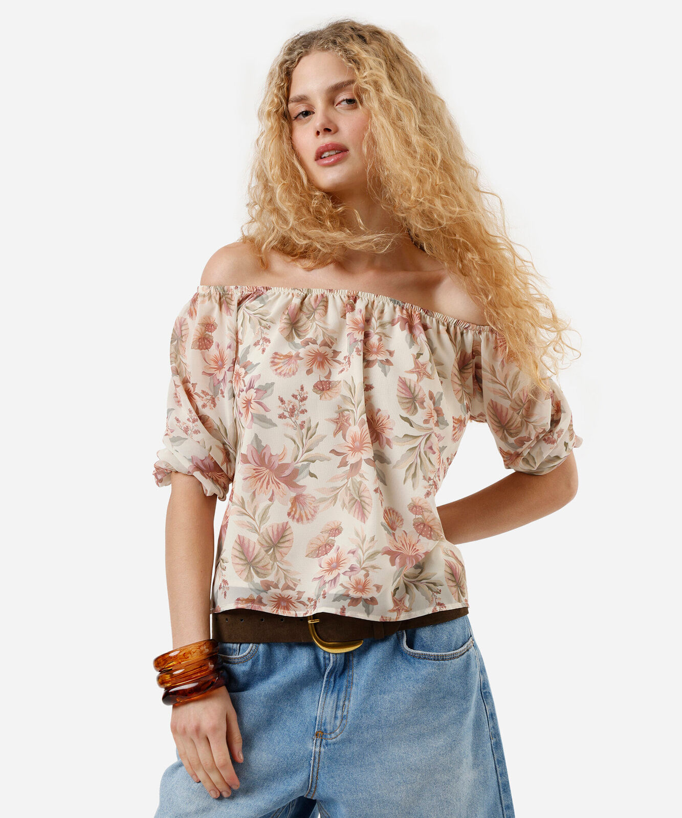 blusa ombro a ombro feminina manga bufante floral off white