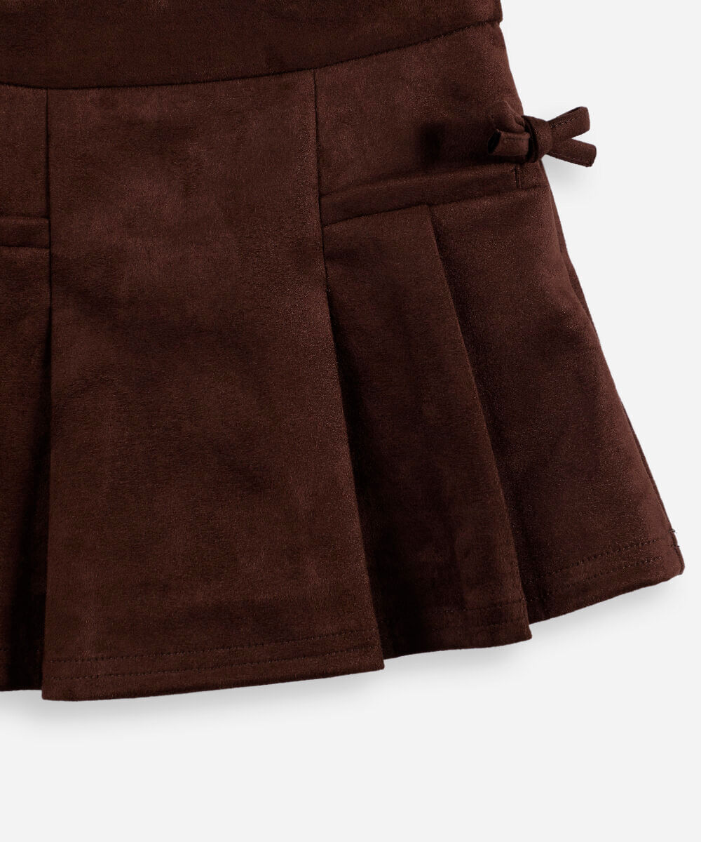 short saia infantil de suede com pregas e laços marrom