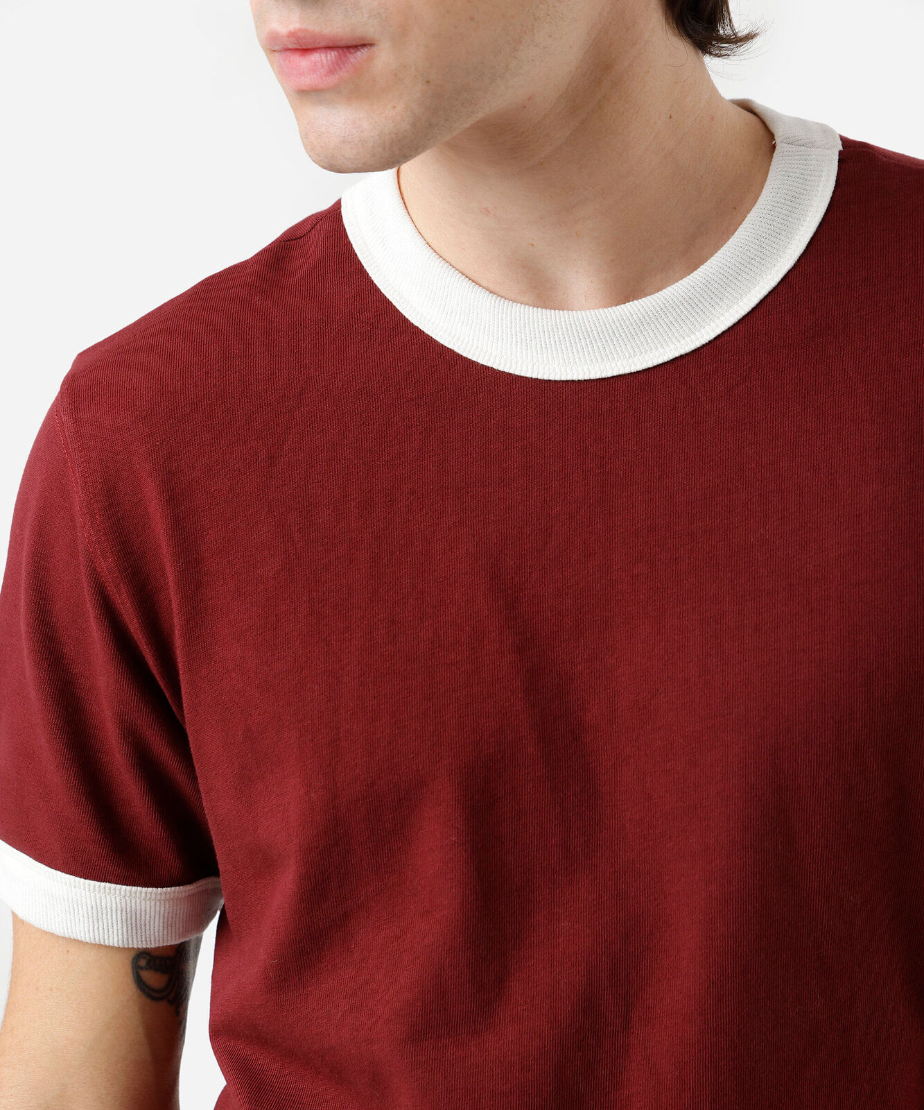 camiseta masculina de algodão bicolor vinho