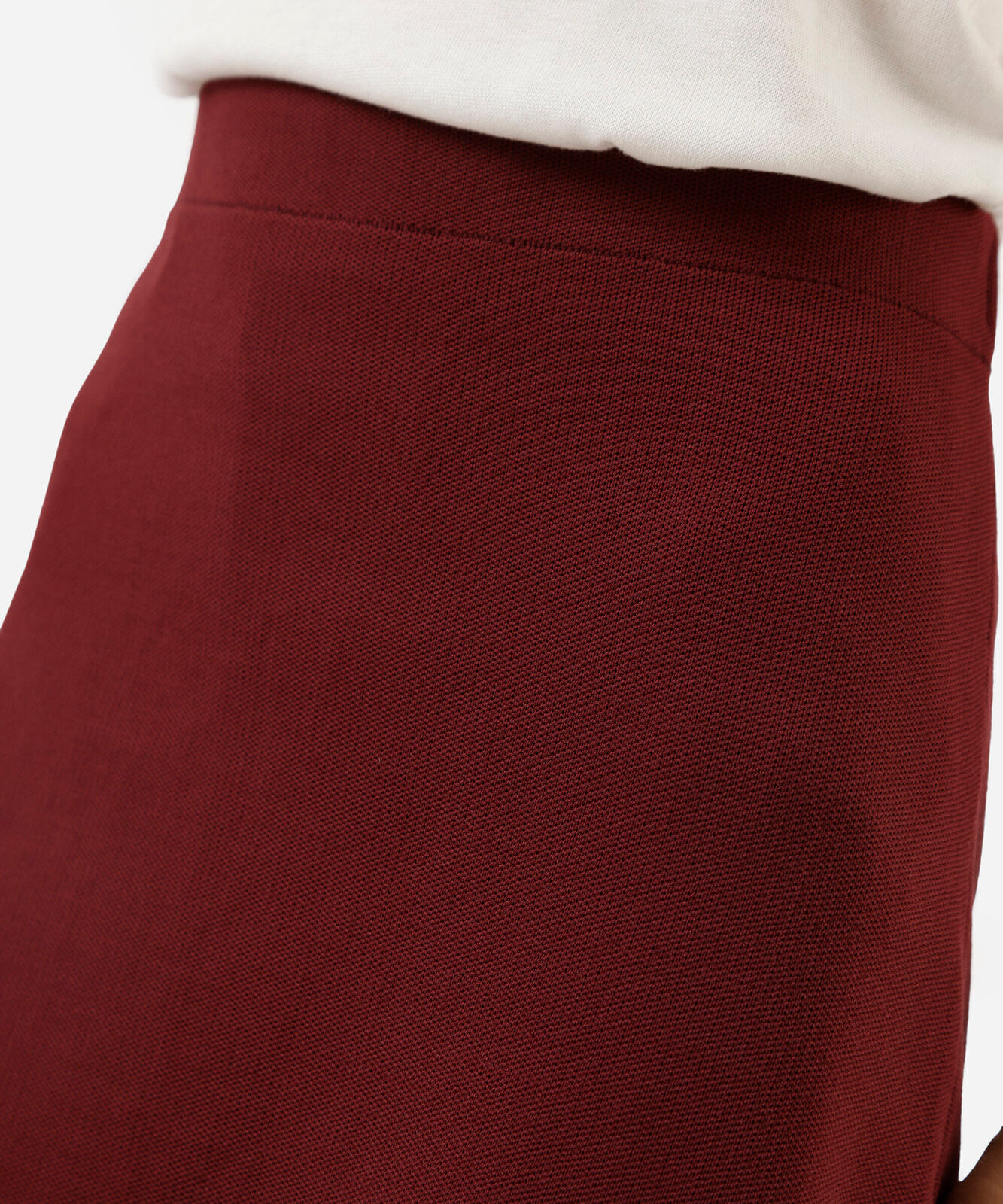 saia midi feminina de tricot com listras vinho