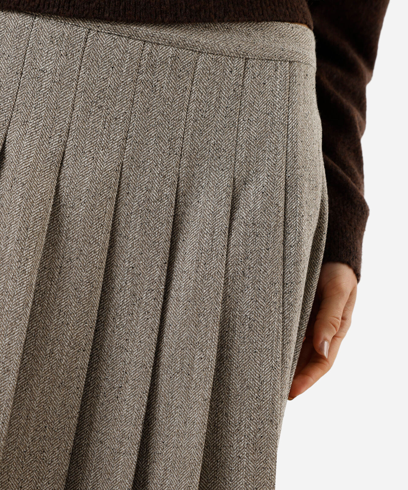 saia midi de alfaiataria feminina com pregas bege