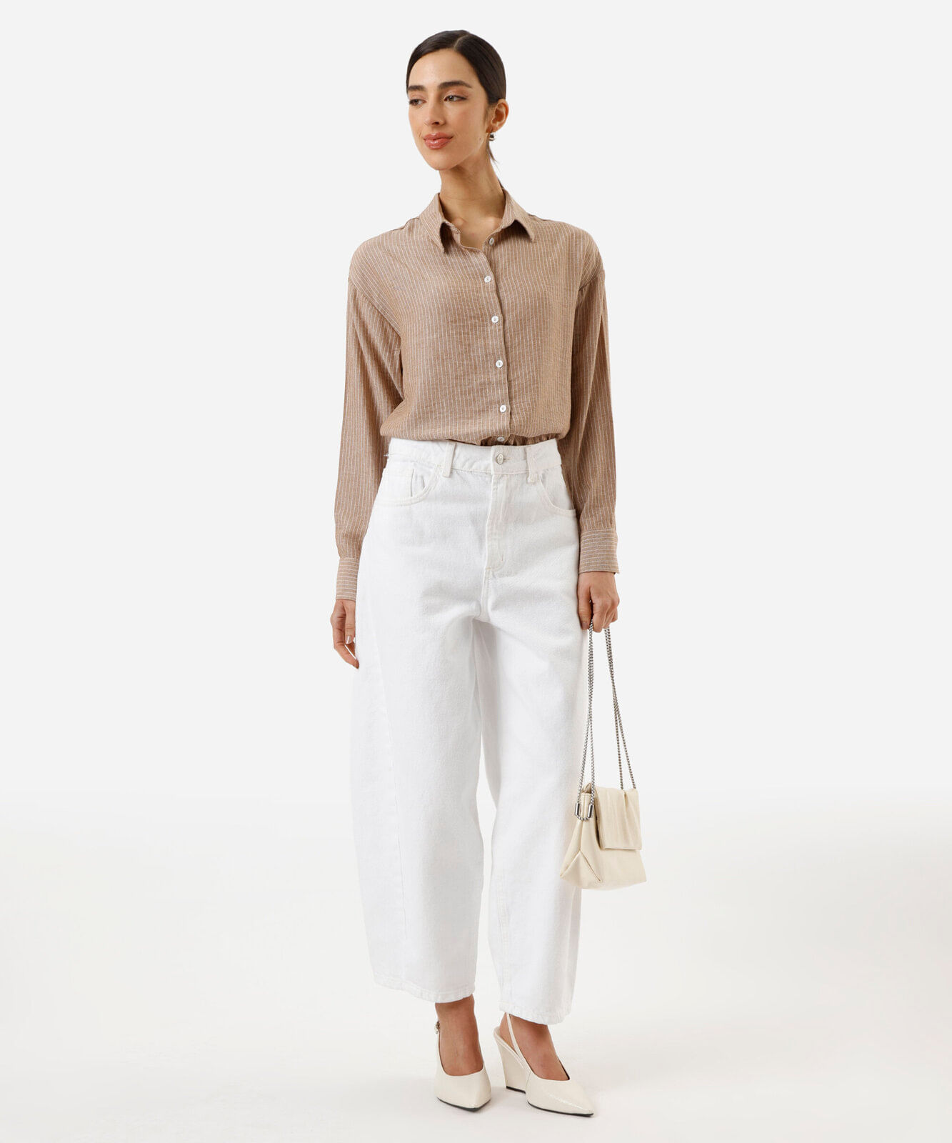 camisa feminina com linho manga longa listrada bege