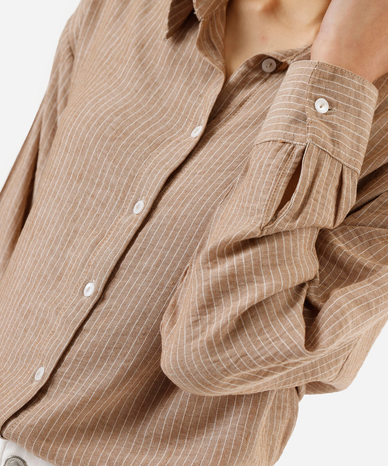 camisa feminina com linho manga longa listrada bege