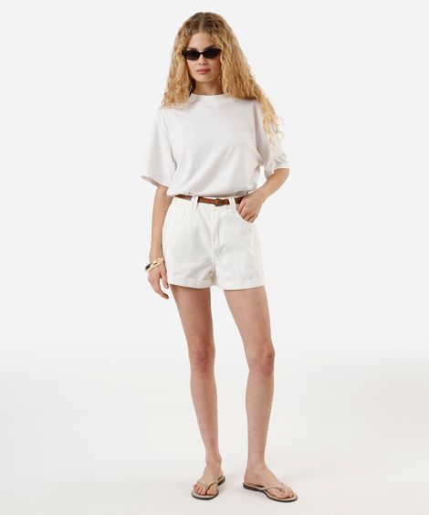 short feminino mom com cinto off white