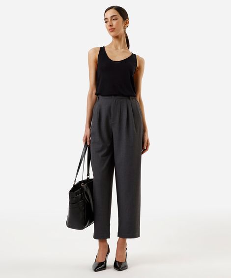 calça reta de alfaiataria feminina com pregas risca de giz cinza