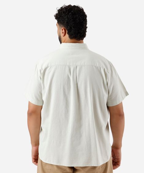 camisa plus size com linho manga curta verde