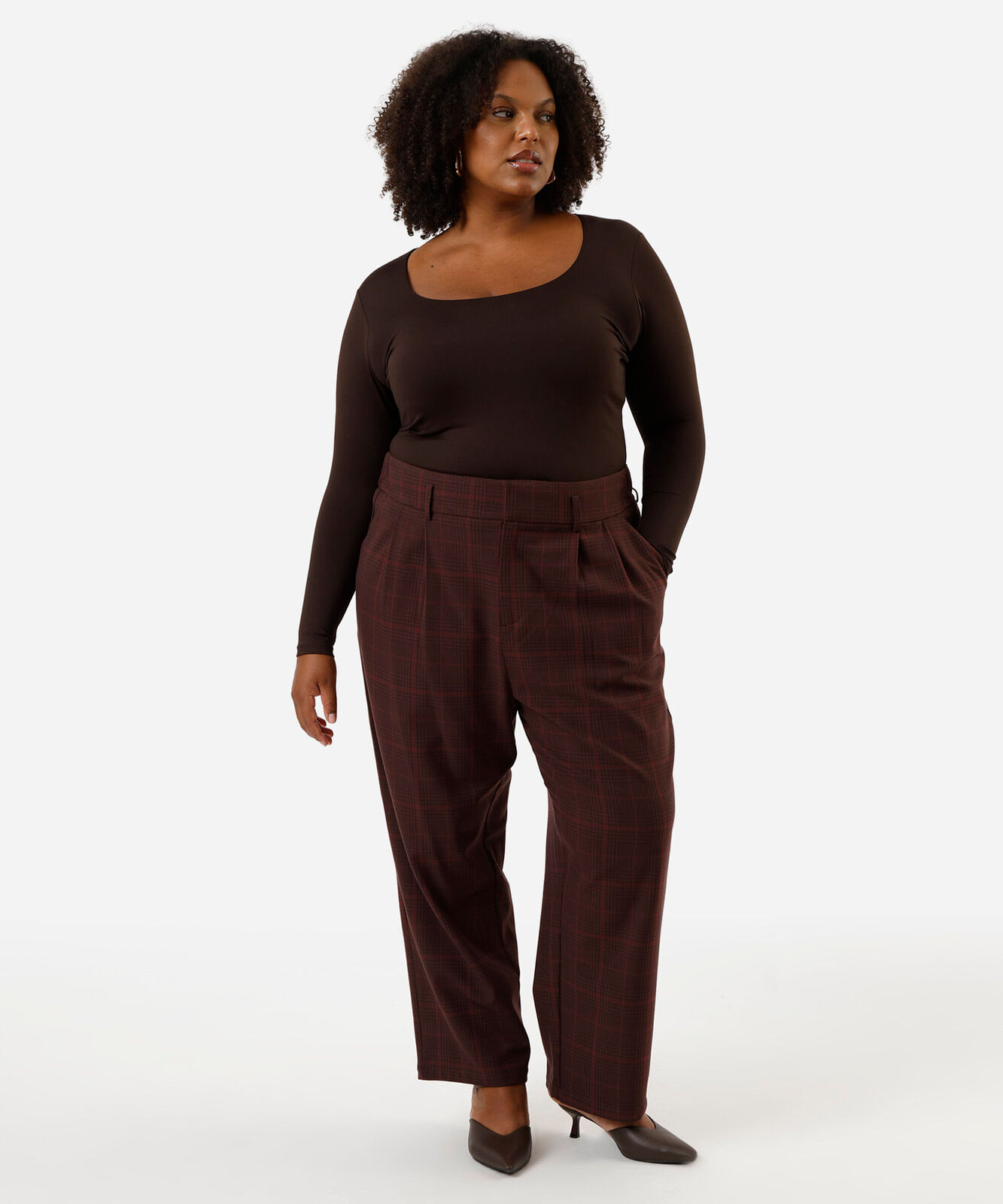 blusa manga longa plus size marrom