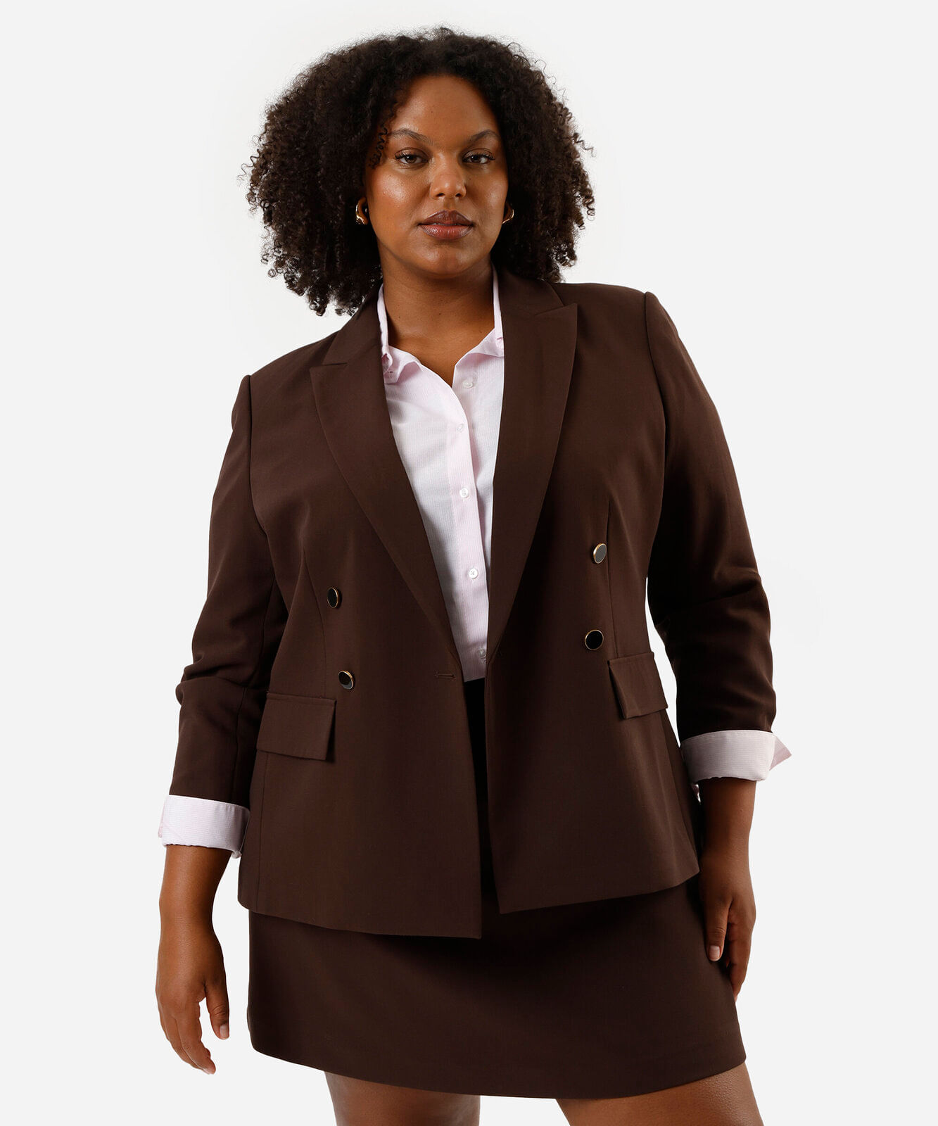 blazer de alfaiataria com ombreiras plus size marrom