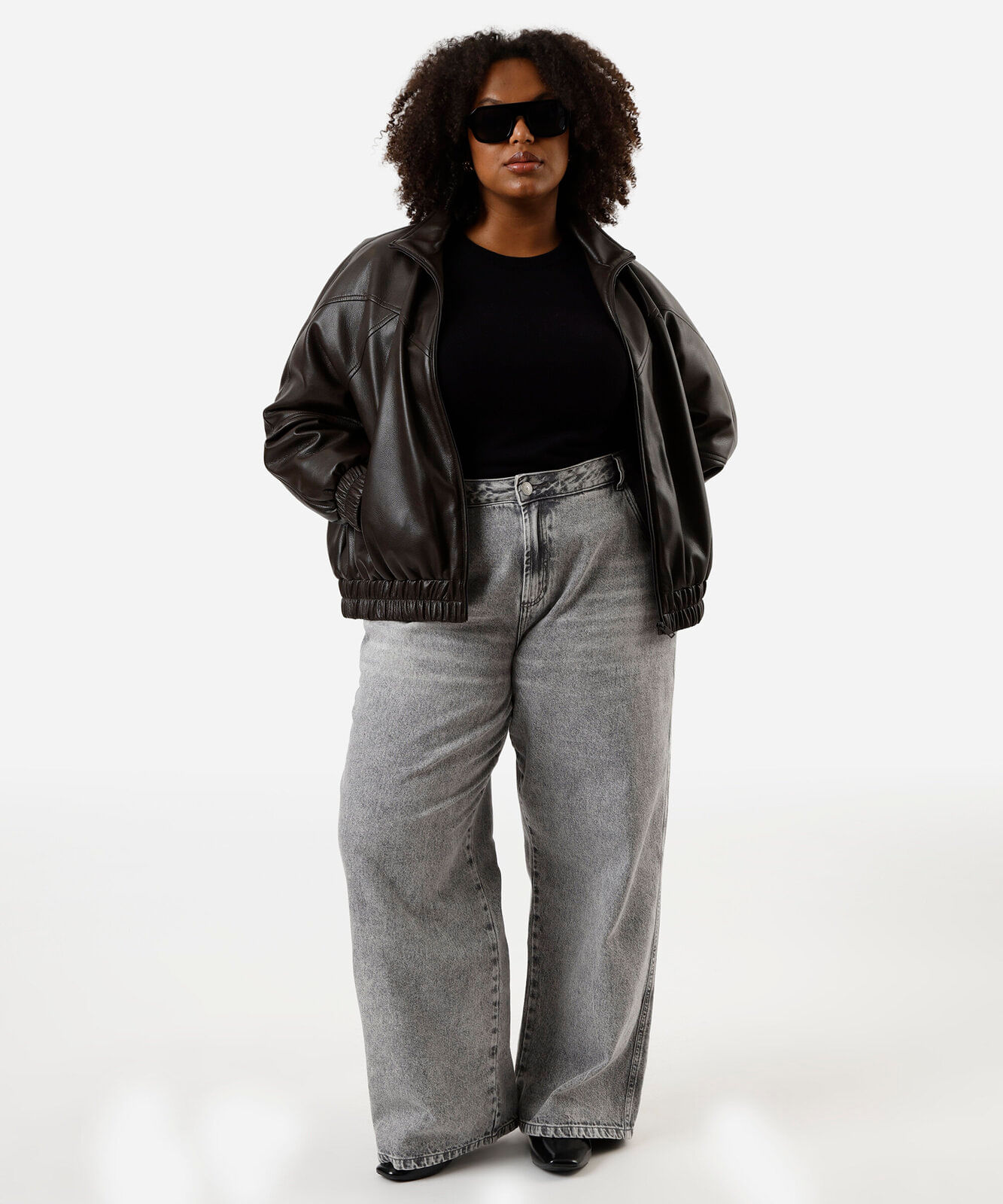 jaqueta bomber feminina e poliuretano plus size marrom