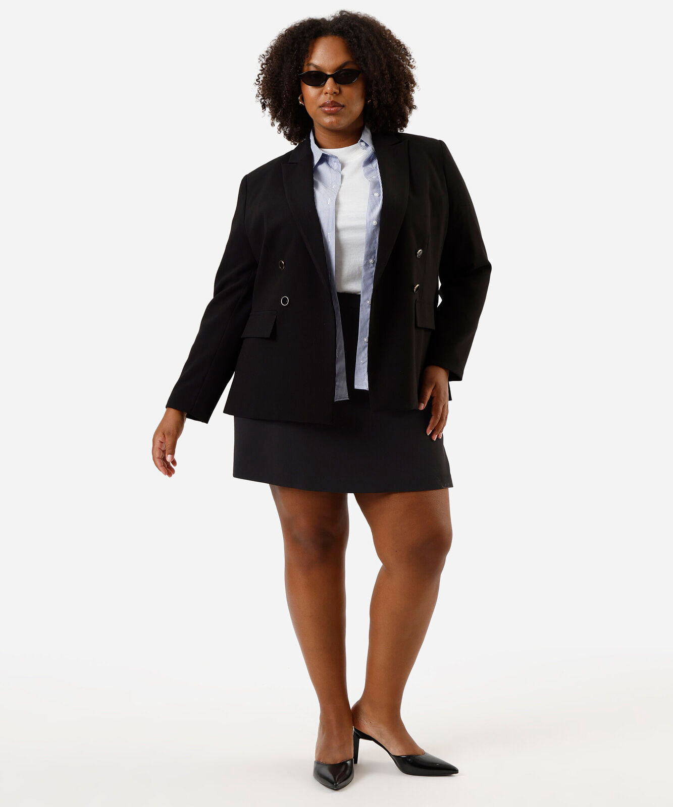 blazer de alfaiataria com ombreiras plus size preto