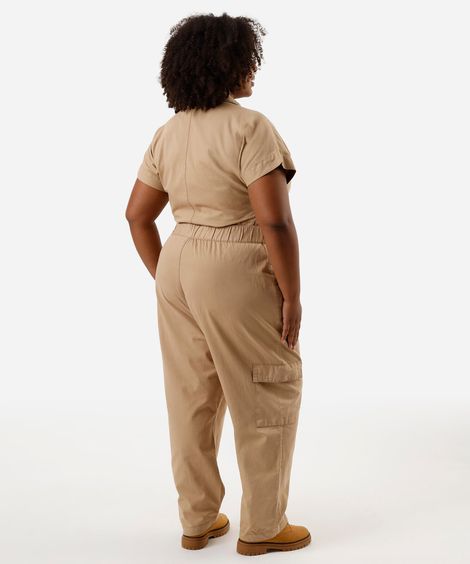 macacão feminino de sarja plus size bege