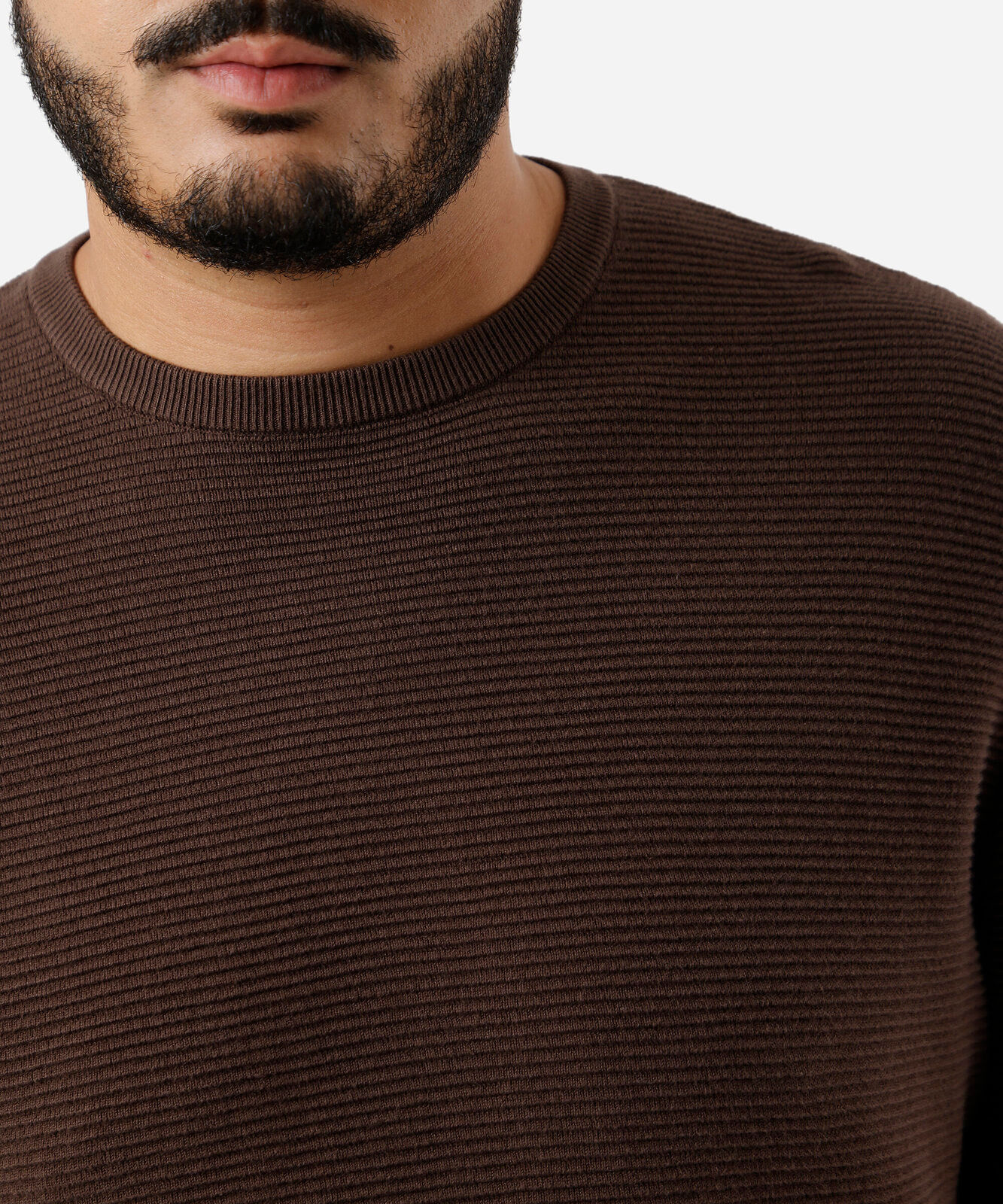 suéter de tricot canelado plus size marrom