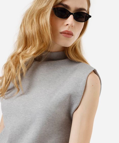 regata feminina de tricot gola alta cinza