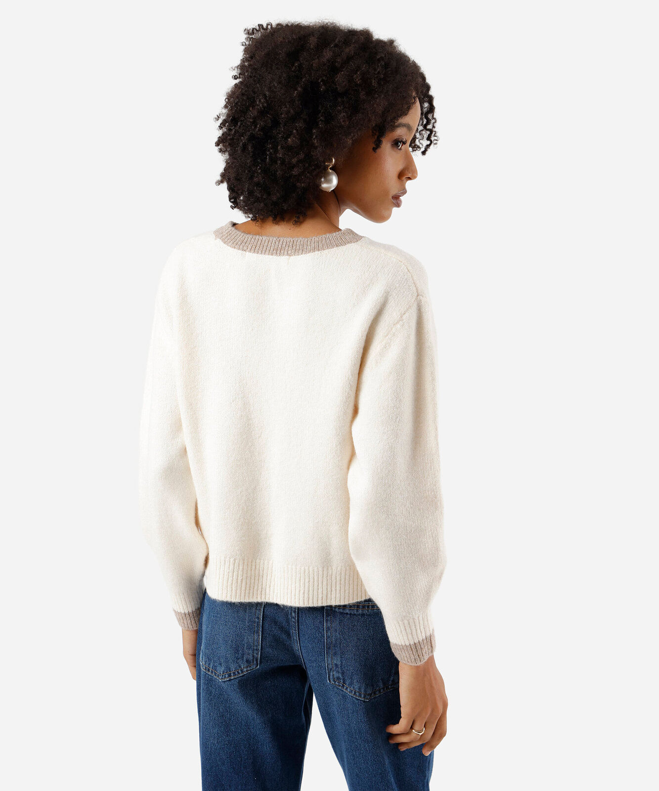 suéter feminino de tricot bege