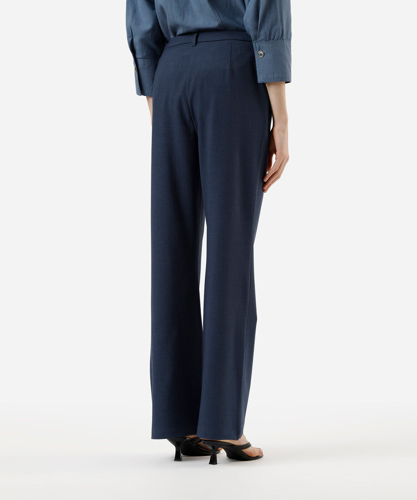 calça reta de alfaiataria feminina com viscose azul