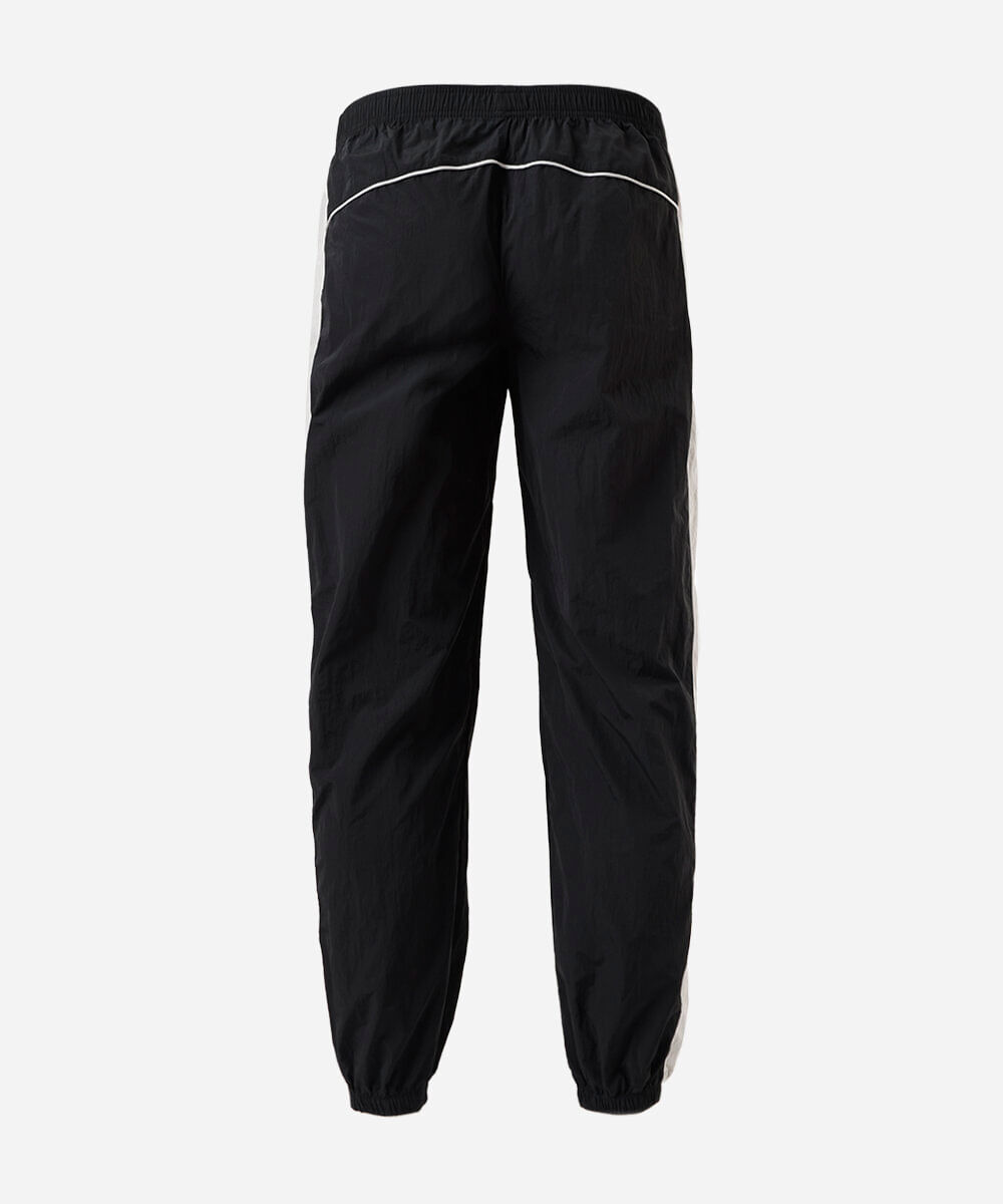 calça jogger juvenil esportiva de poliamida com recortes preta