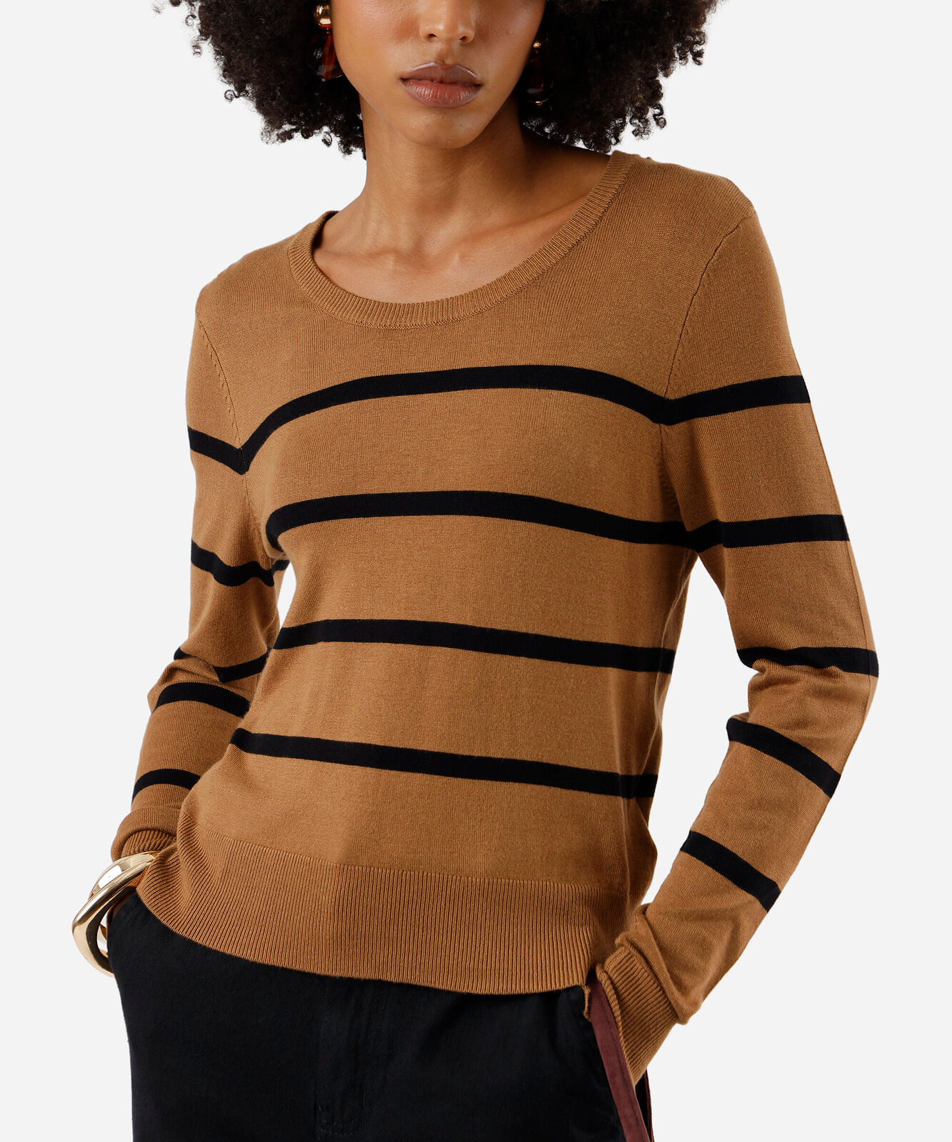 suéter básico feminino de tricot listrado marrom