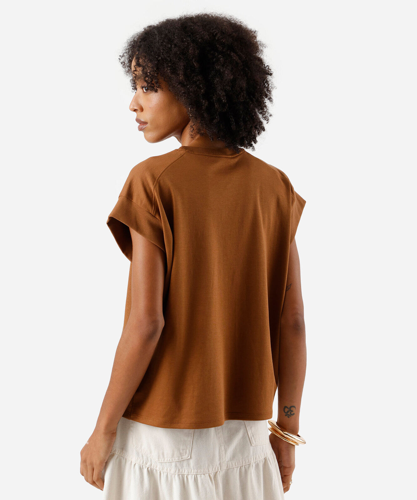 blusa muscle tee feminina de algodão peruano interlock bege
