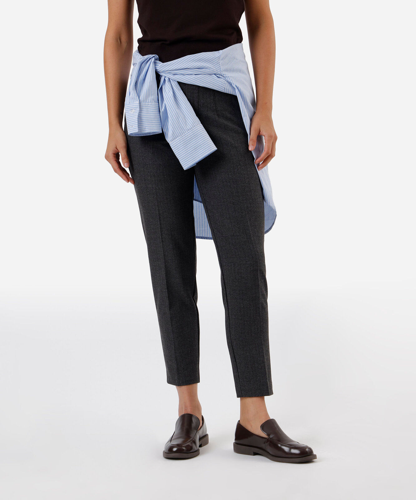 calça de alfaiataria feminina xadrez cinza