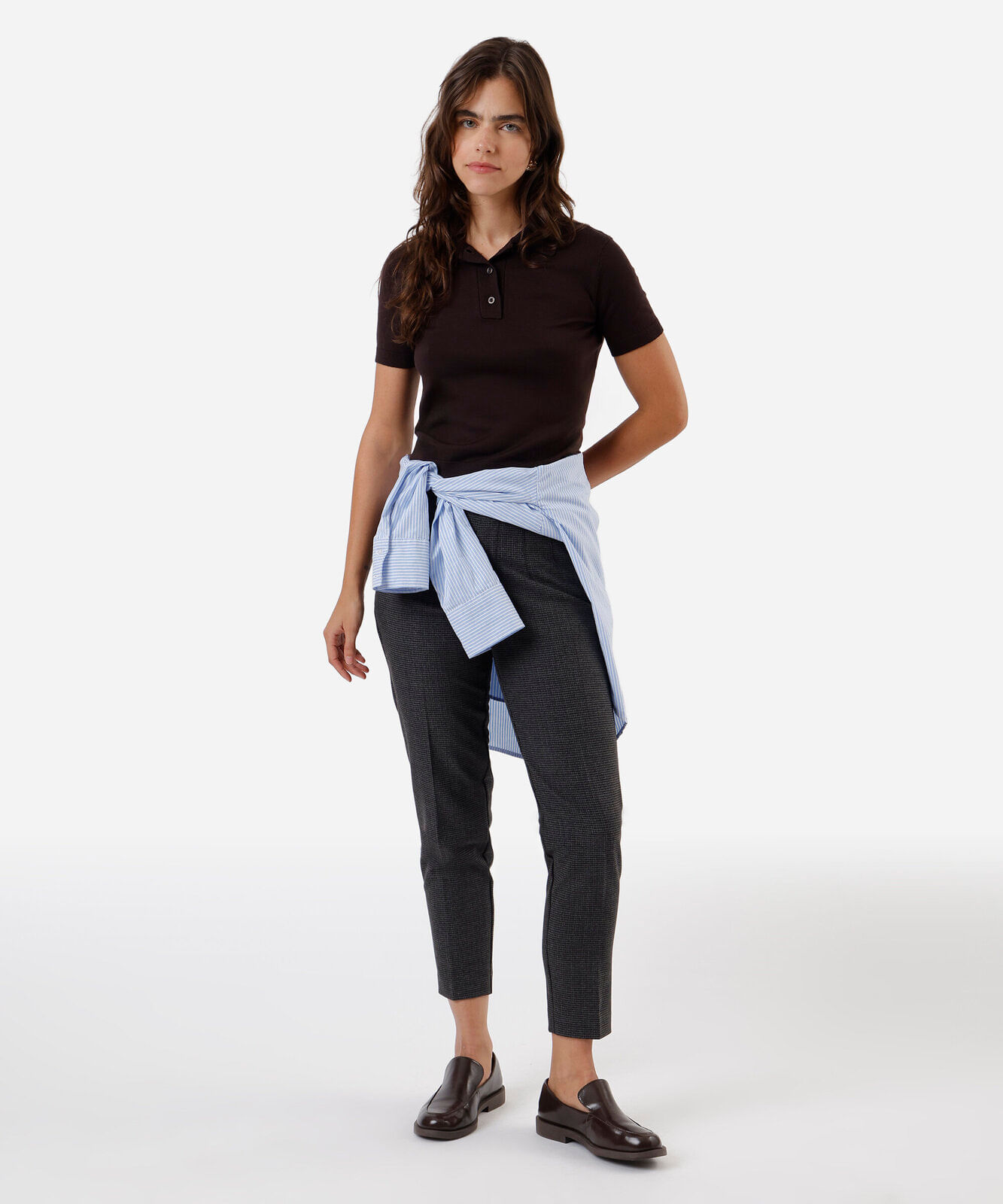 calça de alfaiataria feminina xadrez cinza