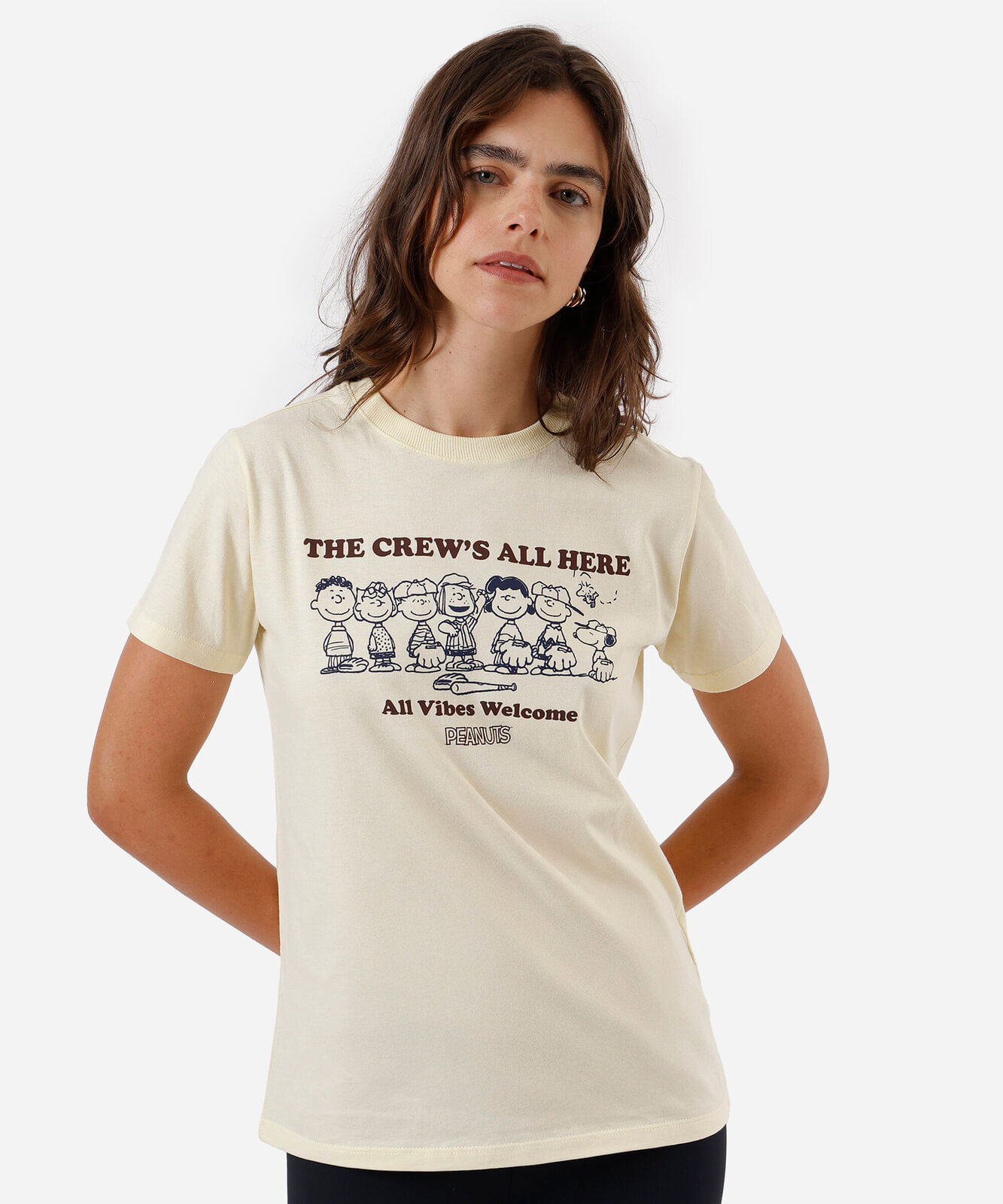 camiseta feminina de algodão snoopy peanuts amarela