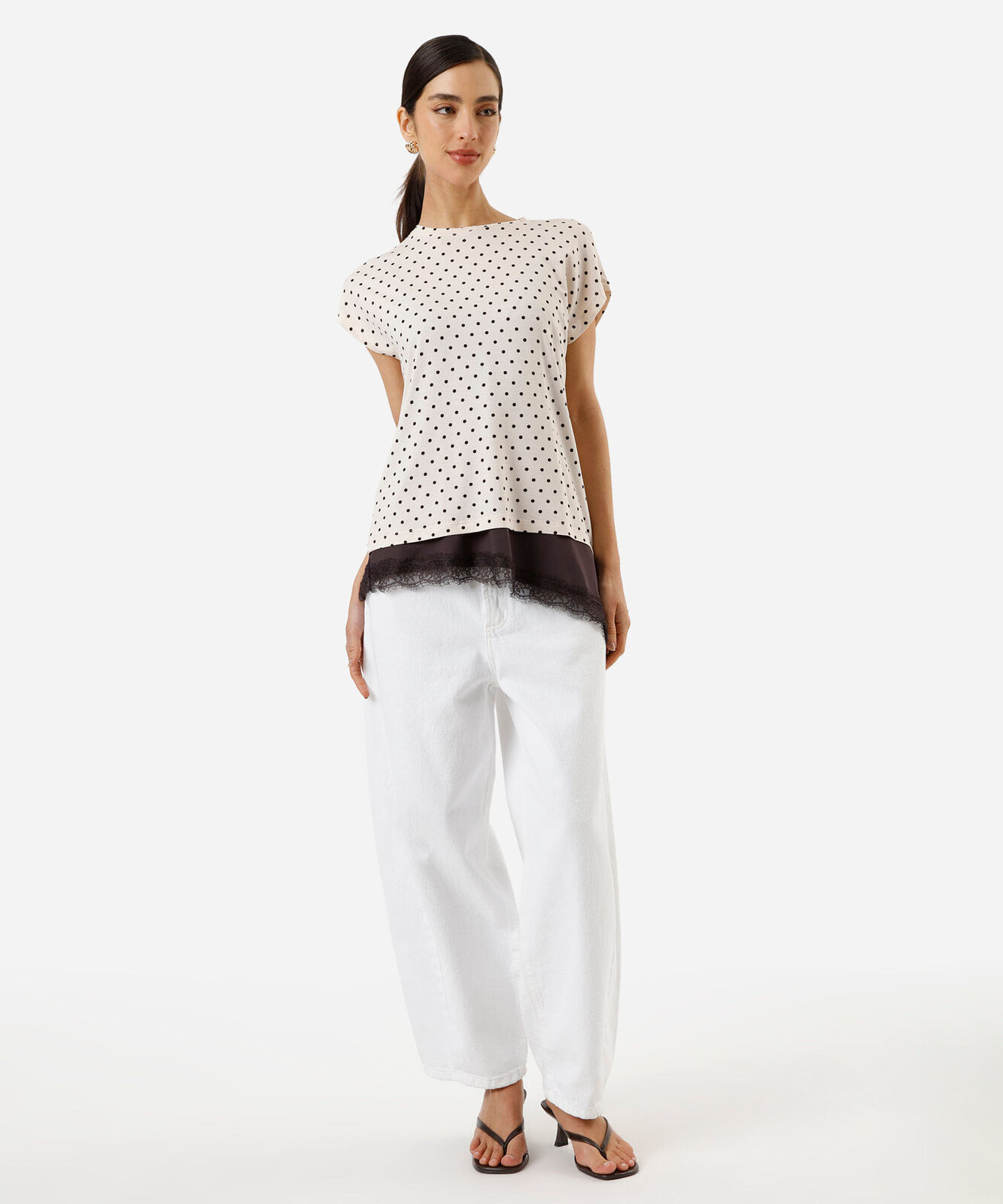 blusa feminina de viscose manga curta poá off white