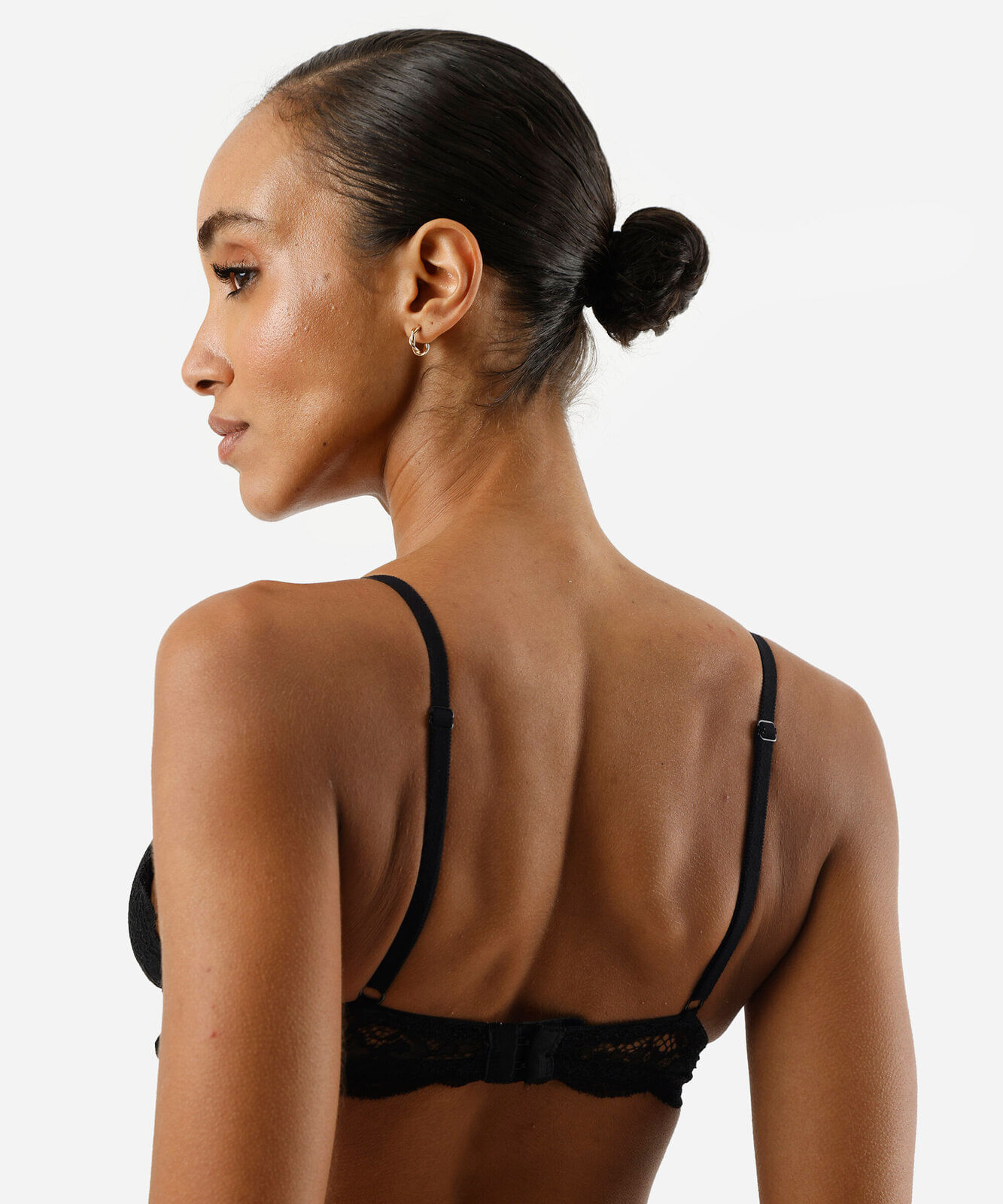 sutiã triângulo feminino de renda com bojo removível preto