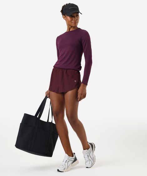 short feminino esportivo com recortes vinho