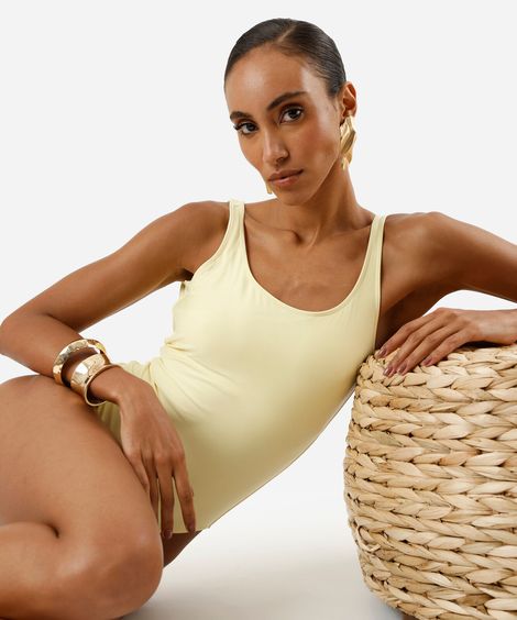 maiô feminino decote redondo amarelo