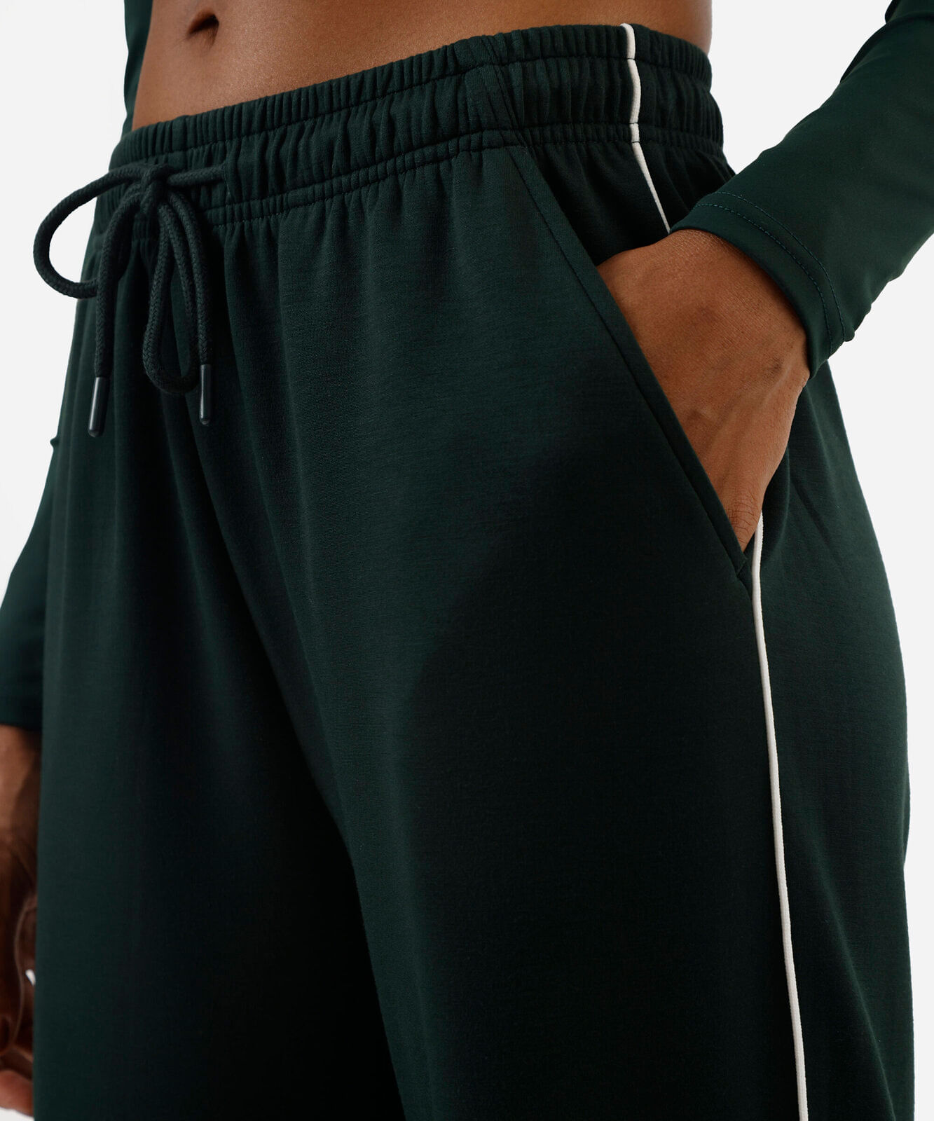 calça reta feminina esportiva com nervura verde