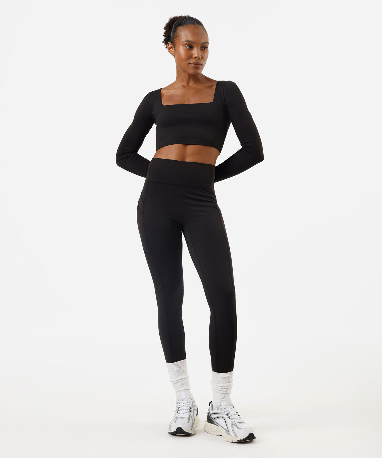 cropped feminino esportivo manga longa preto