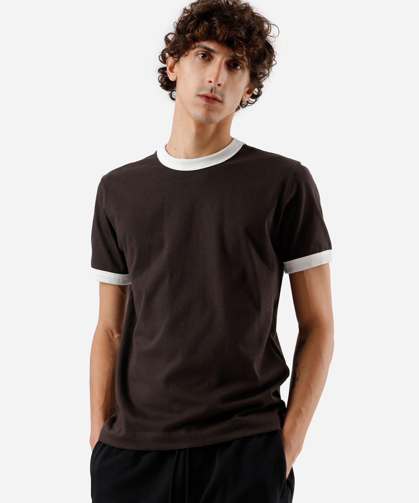camiseta masculina de algodão bicolor marrom
