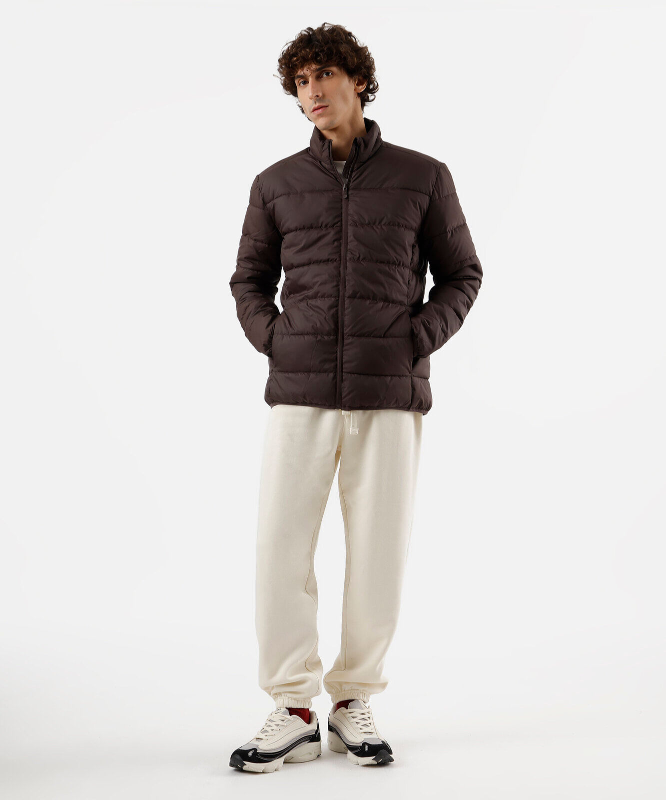 jaqueta puffer masculina marrom