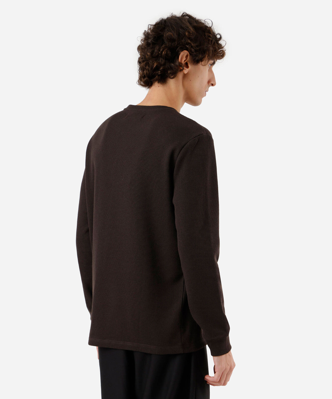 blusa básica masculina manga longa texturizada marrom