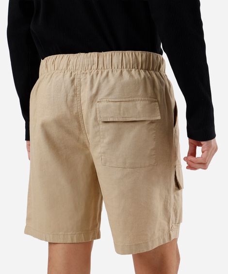 Bermuda masculina relaxed com linho cargo bege