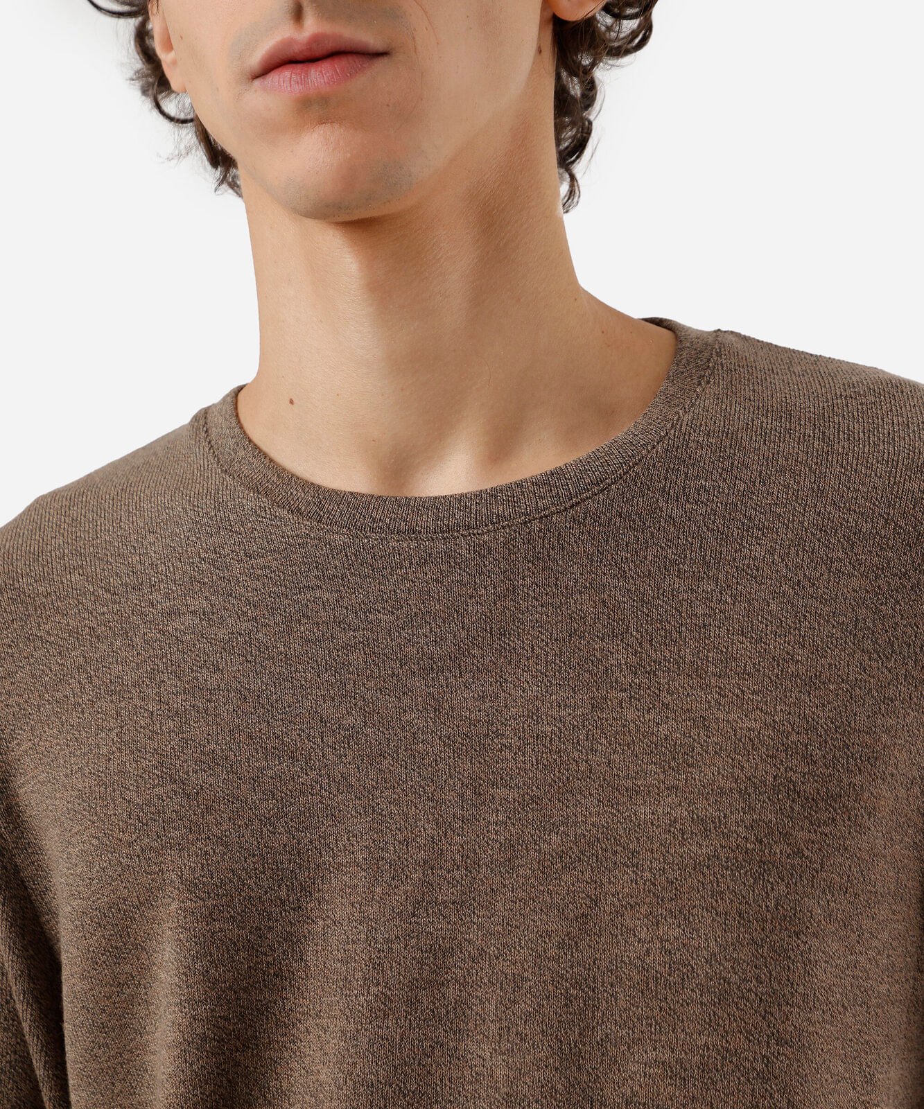 camiseta slim fit masculina manga longa bege